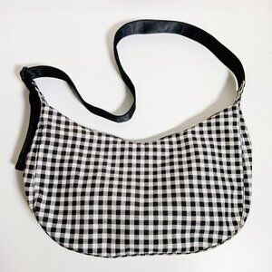 Baggu Medium Crescent Bag in Black and White Gingham